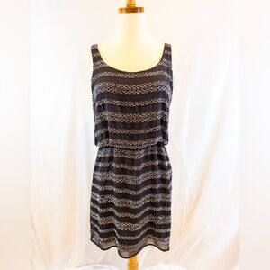 5/48 Silver Bead Patterned Gray mini Dress - Small